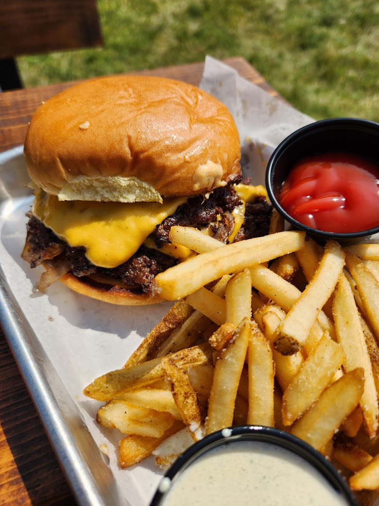 Riley's smash burger