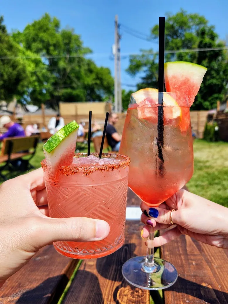 Riley’s Social House and Bar + Burger
